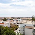 Διαμέρισμα #189 Sea View Pool & Balcony *