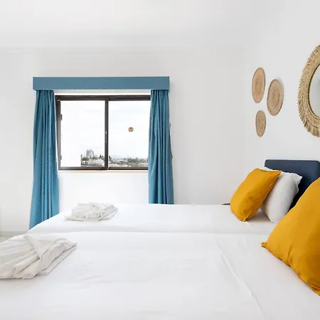 #189 Sea View Pool & Balcony شقة *