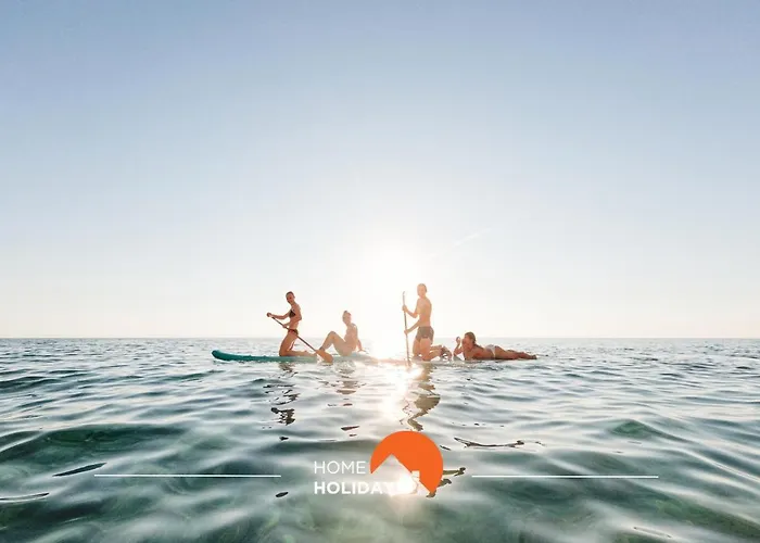 #189 Sea View Pool & Balcony Апартаменты *